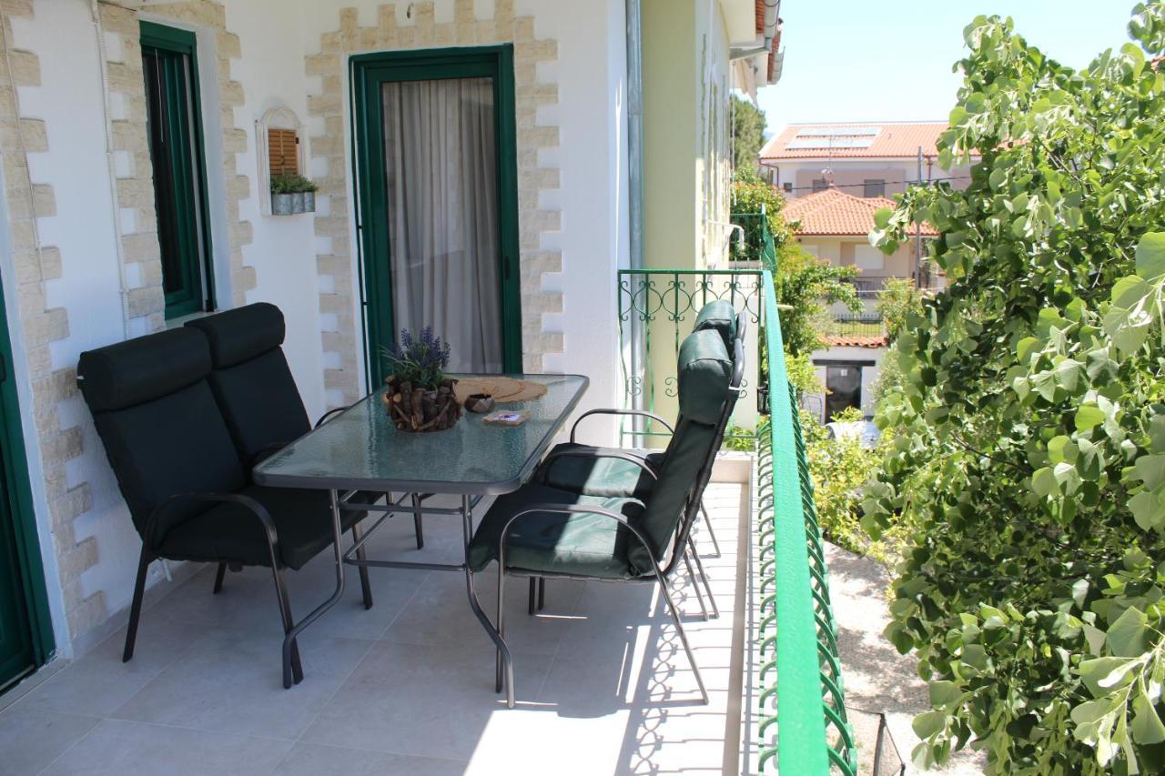 Azure Bliss Suites Nikiti  Ngoại thất bức ảnh